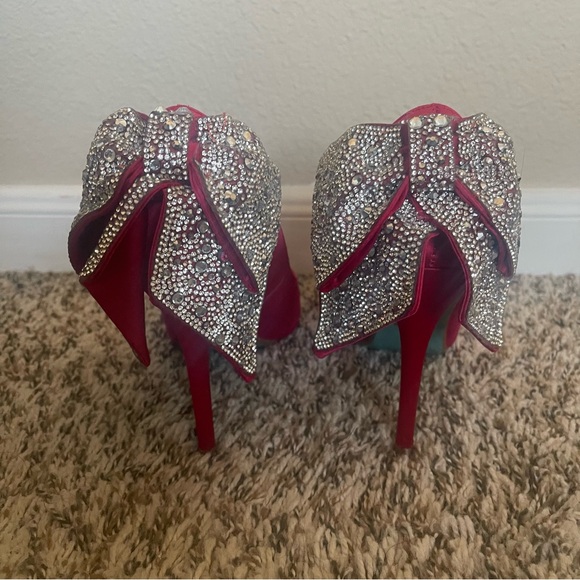 Betsey Johnson Red Satin Heels with Sparkling Bow - Picture 3 of 13